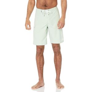 imageQuiksilver Mens Standard Everyday 21quot Board ShortsSubtle Green